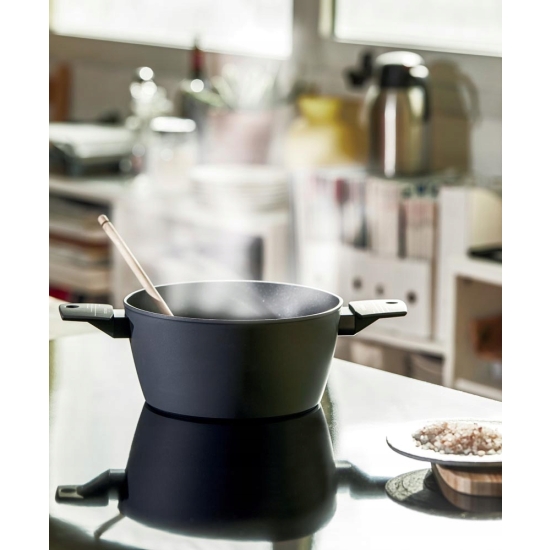Garnek tradycyjny Moneta Yes! 4,2 l