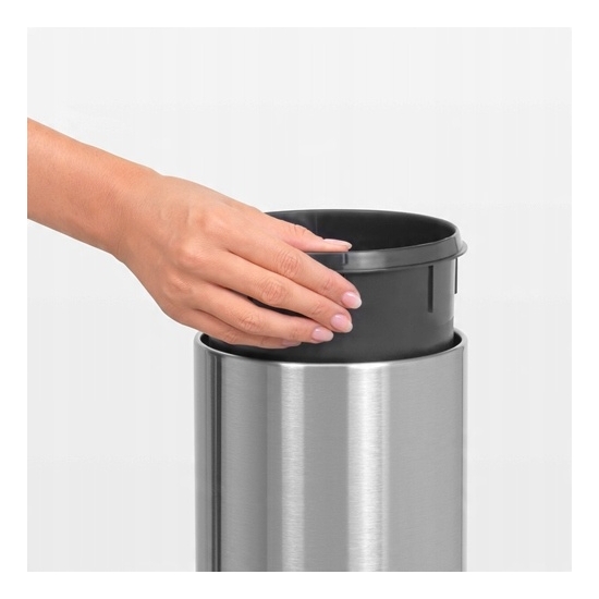Kosz na śmieci stal nierdzewna Brabantia 3l srebrny