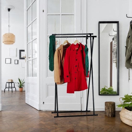 Wieszak stojący plastik Relaxdays czarny